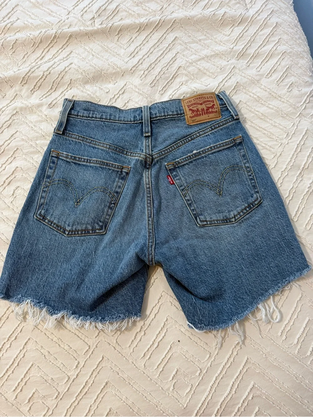 Classic High-Rise Levi’s Blue Denim Women's Shorts size 25/26
